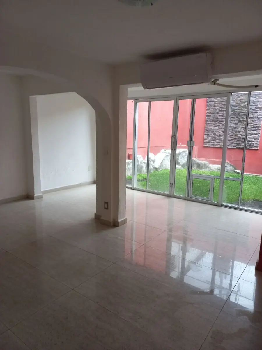 Casa en renta en Del Empleado, Cuernavaca — foto 1 de 17