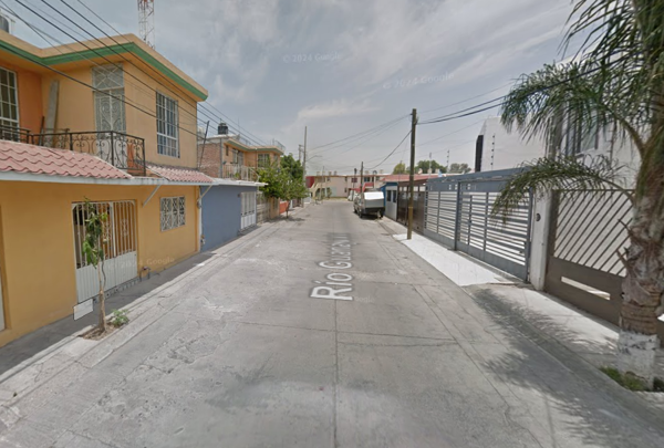 Casa en venta en Bosques de la Pradera, Irapuato — foto 2 de 9
