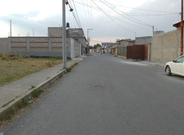 Terreno en venta en San Miguel Totocuitlapilco, Metepec — foto 2 de 3