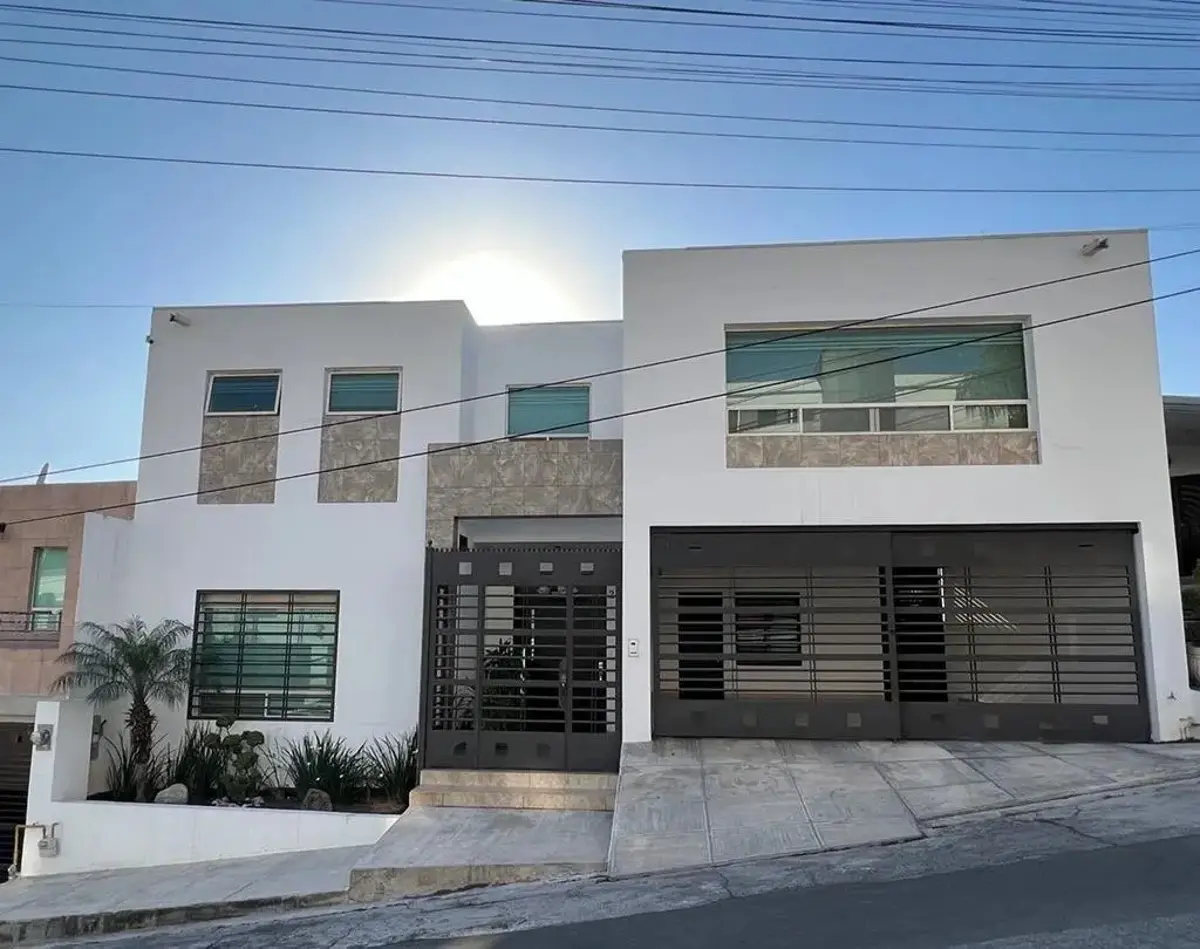 Casa en venta en Contry Sol, Guadalupe — foto 1 de 19