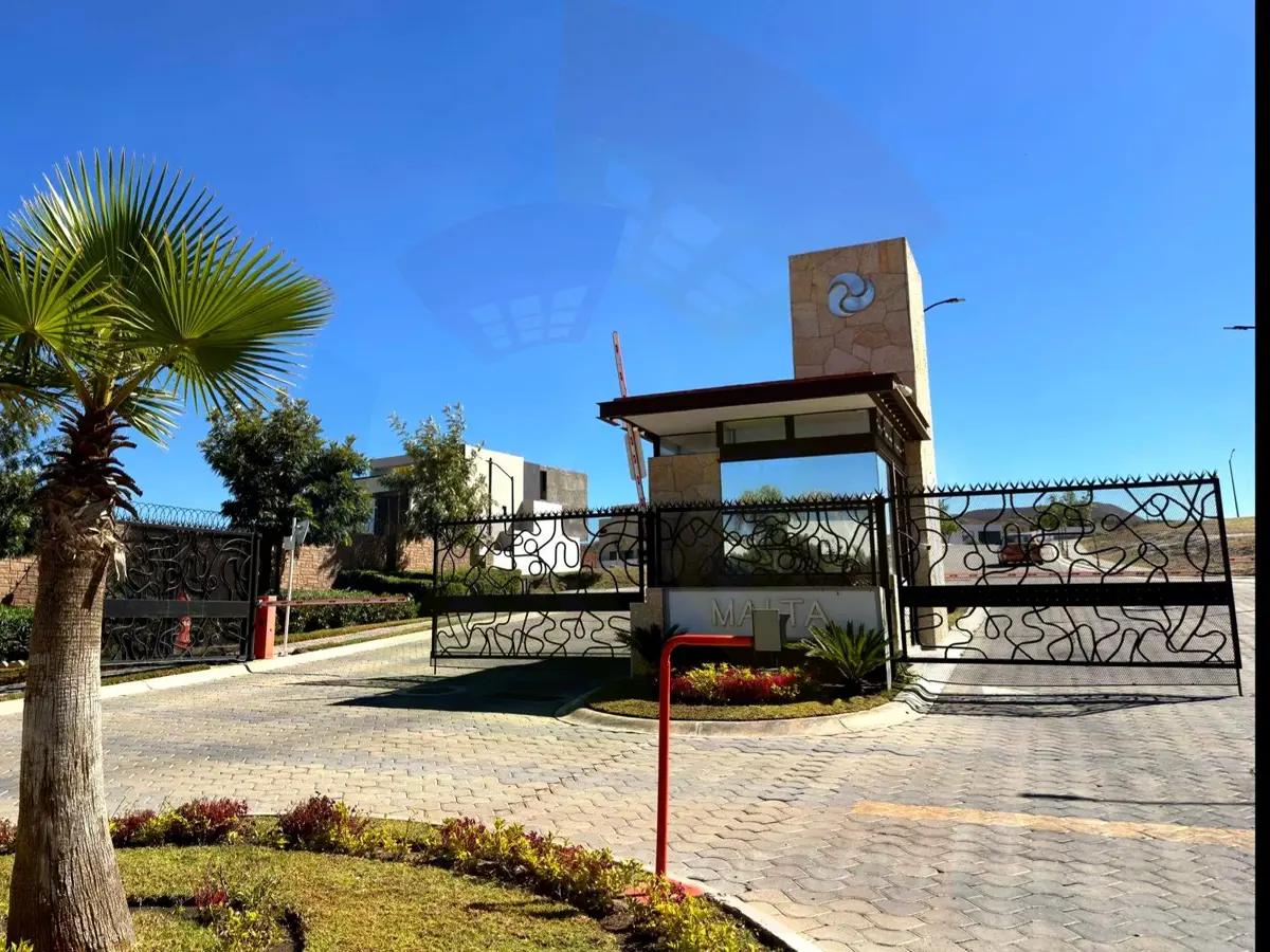 Terreno en venta en Lomas de Angelópolis II, San Andrés Cholula — foto 1 de 8