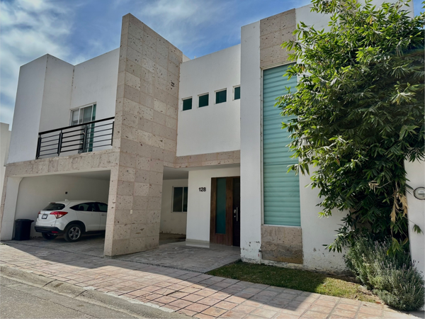 Casa en venta en Rincón las Trojes, Torreón — foto 2 de 23