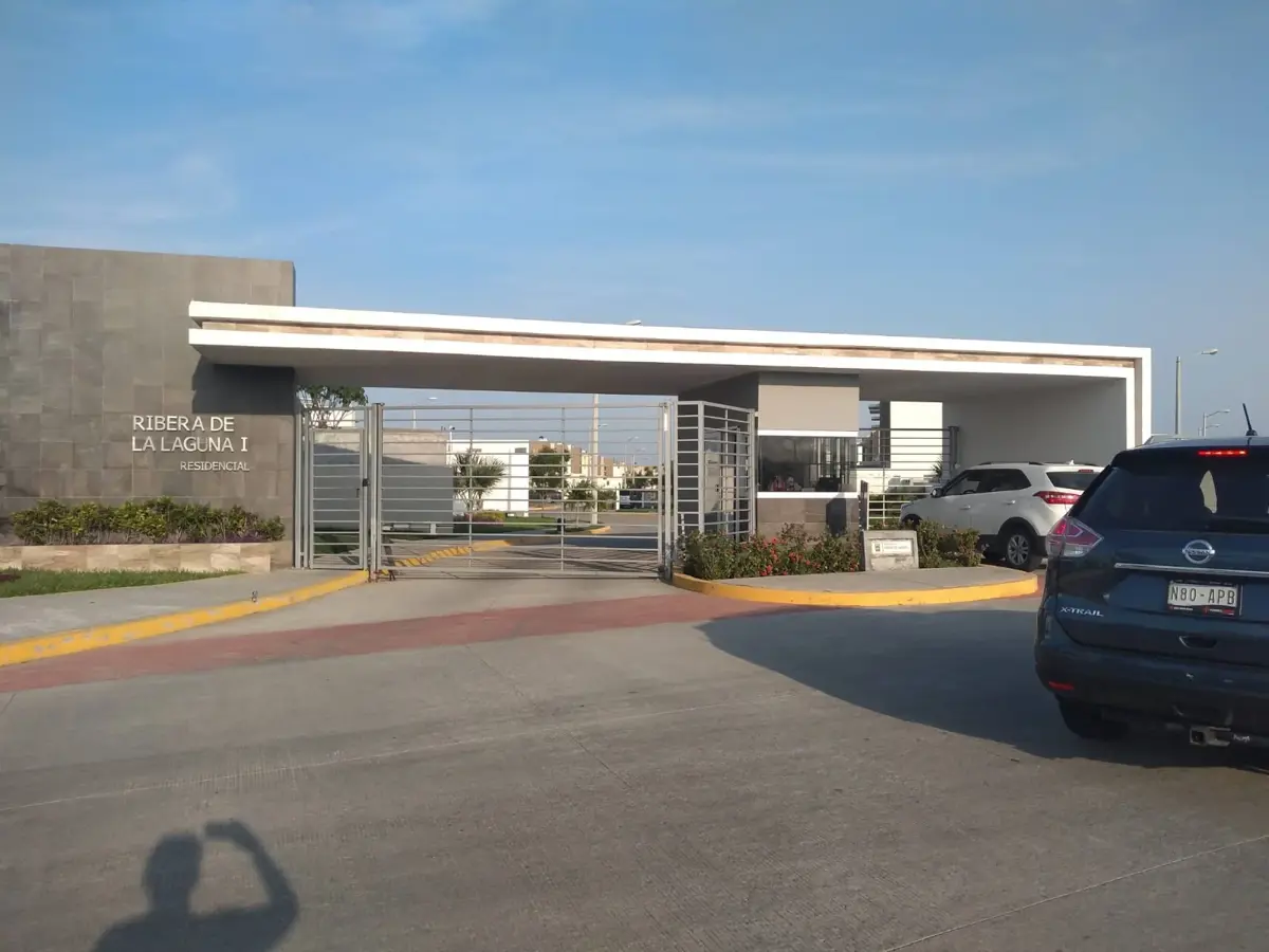 Casa en renta en Lagos de Puente Moreno, Medellín de Bravo — foto 1 de 26