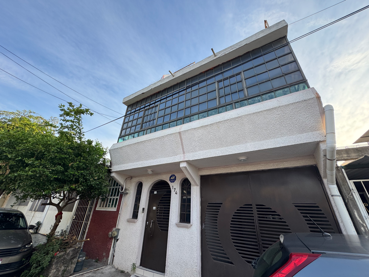 Casa en venta en Las Camelinas, Lázaro Cárdenas — foto 1 de 20