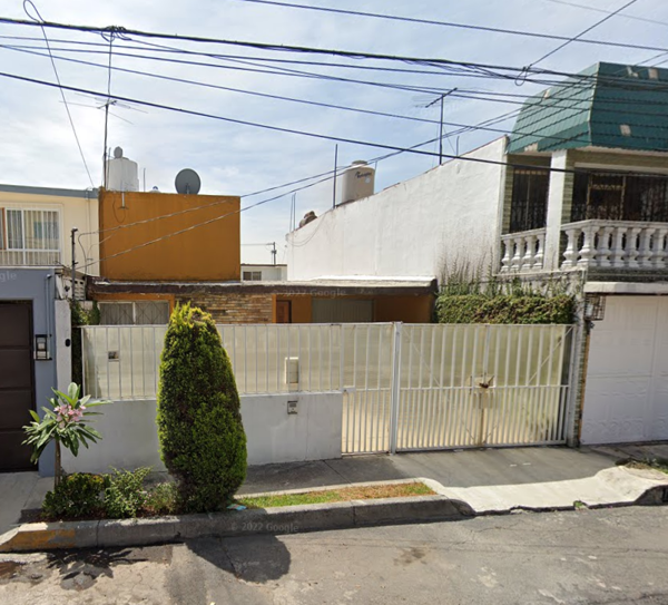 Casa en venta en Prados del Rosario, Azcapotzalco — foto 2 de 13
