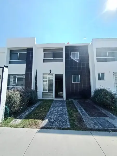 Casa en Renta en Villalba, Corregidora, Querétaro - Seguridad y Confort