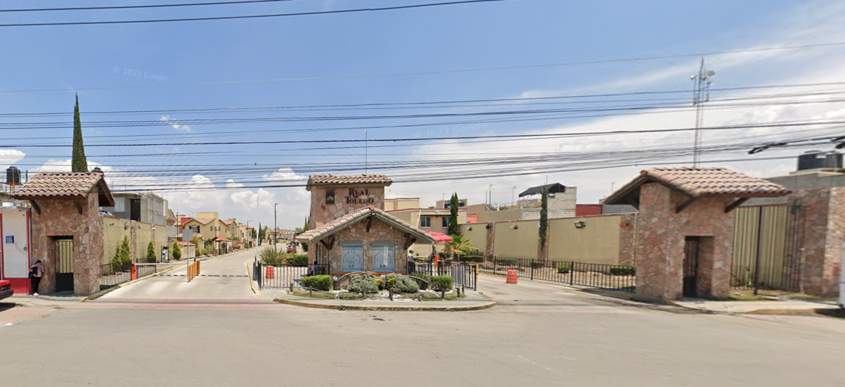 Casa en venta en Real Toledo, Pachuca de Soto — foto 1 de 11