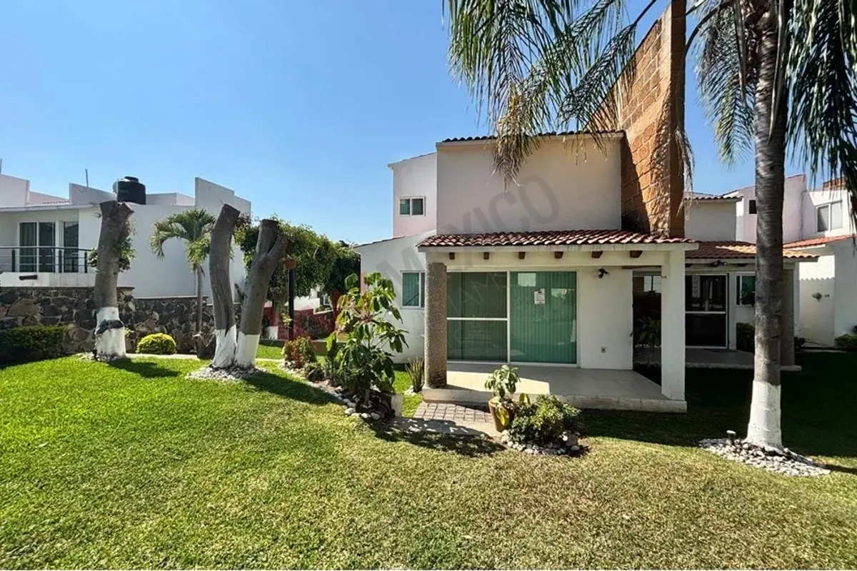 Casa en venta en Oaxtepec Centro, Yautepec — foto 1 de 39