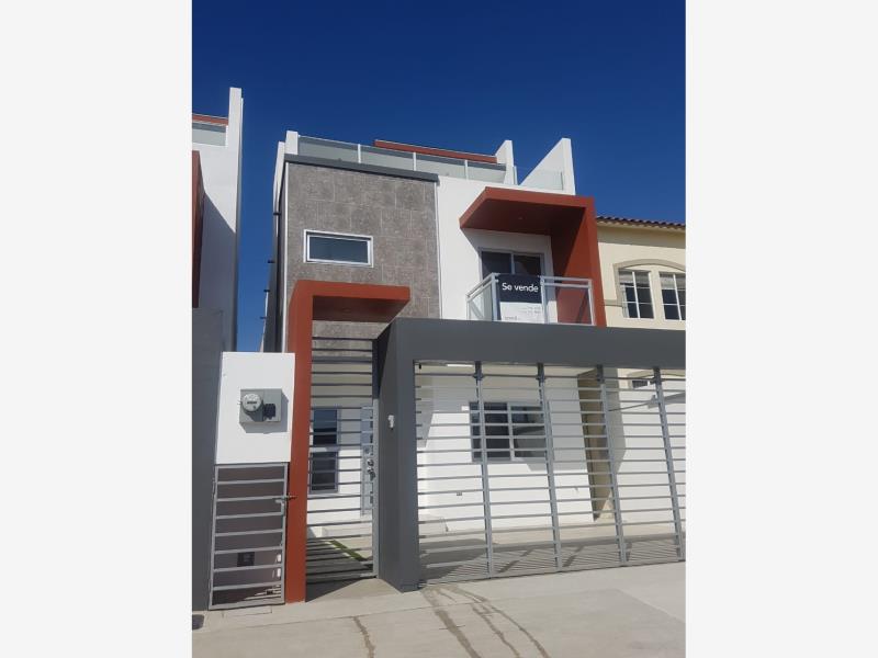 Casa en venta en Colinas del Mar, Ensenada — foto 1 de 24