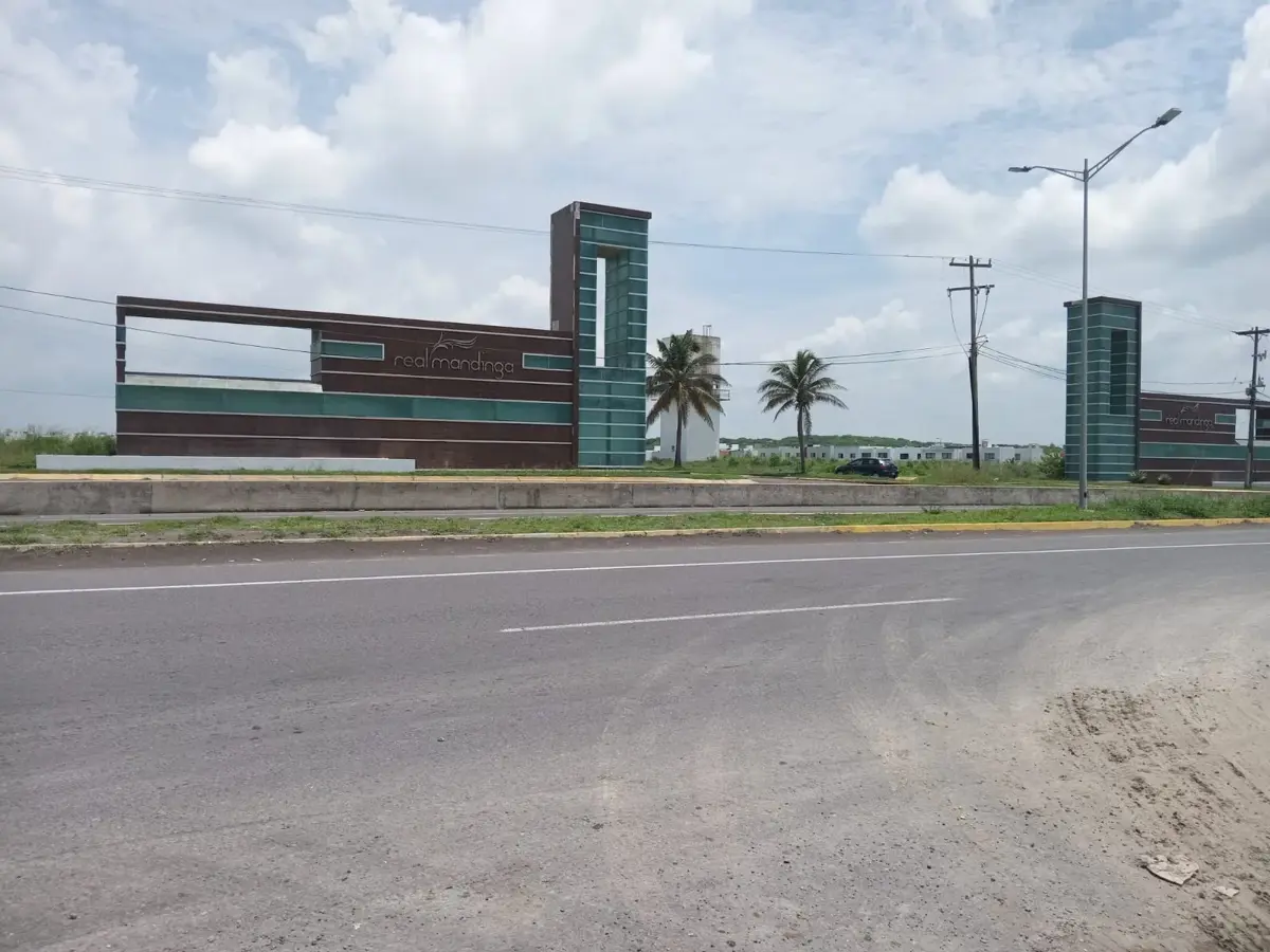 Terreno en venta en Real Mandinga, Alvarado — foto 1 de 22