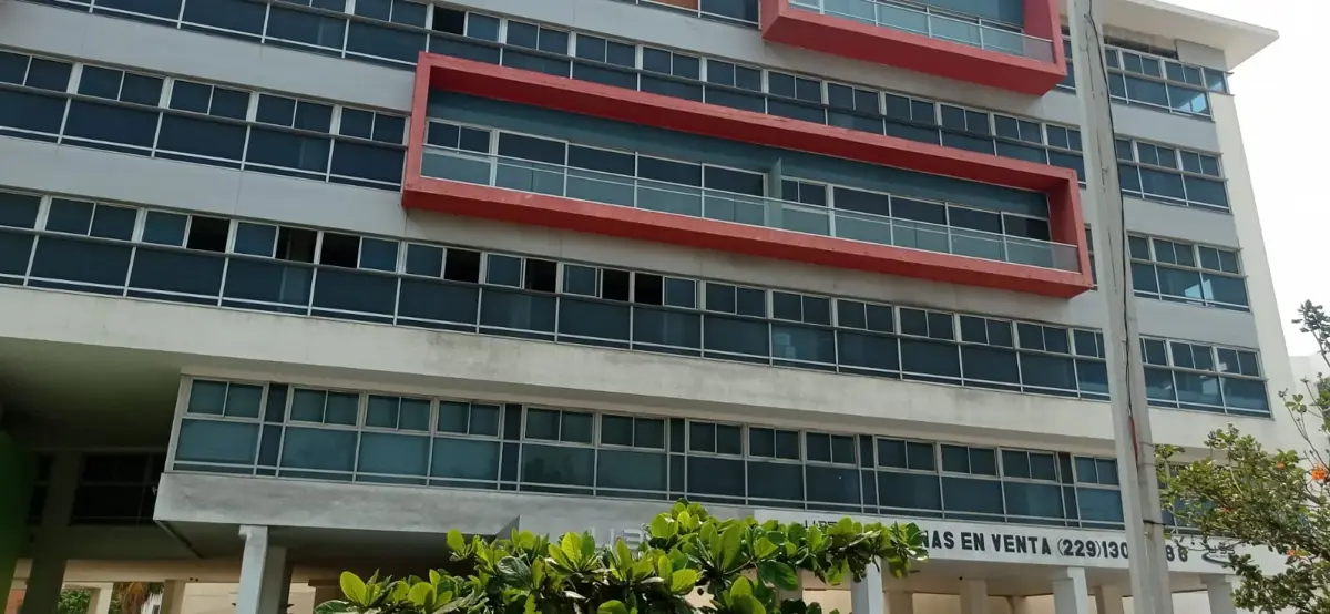 Oficina en venta en Jardines de Virginia, Boca del Río — foto 1 de 39