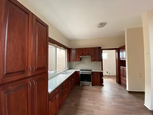 Casa en venta en Portales de Aragón, Saltillo — foto 2 de 30