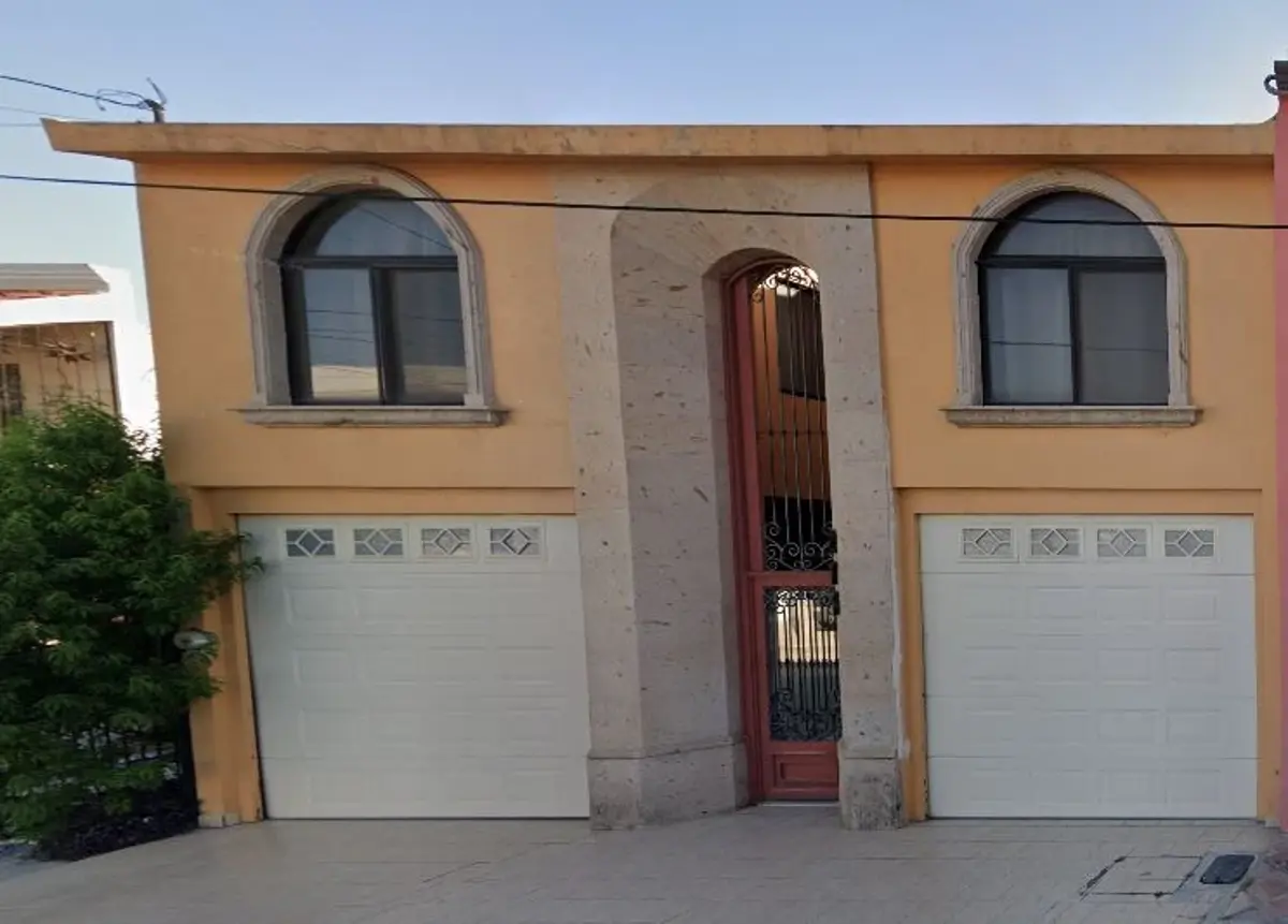 Casa en venta en Arboledas Residencial, Saltillo — foto 1 de 13