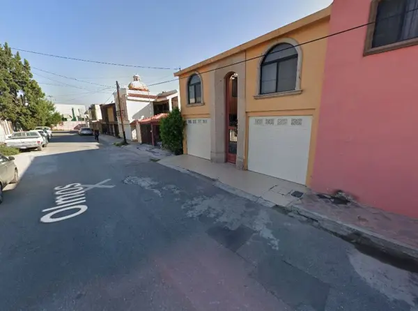 Casa en venta en Arboledas Residencial, Saltillo — foto 3 de 13
