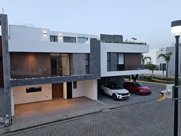 Casa Nueva en Venta, Lomas de Angelópolis, San Andrés Cholula, Puebla Casa Nueva en Venta, Lomas de Angelópolis, San Andrés Cholula, Puebla