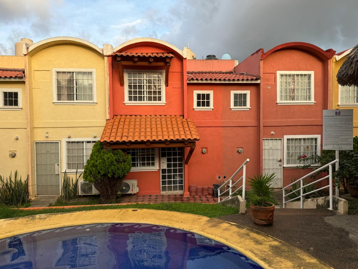Casa en renta en Flamingos, Zihuatanejo de Azueta — foto 1 de 18