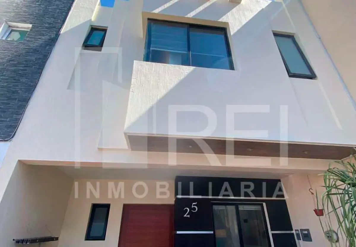 Casa en venta en Valle de San Isidro, Zapopan — foto 1 de 24