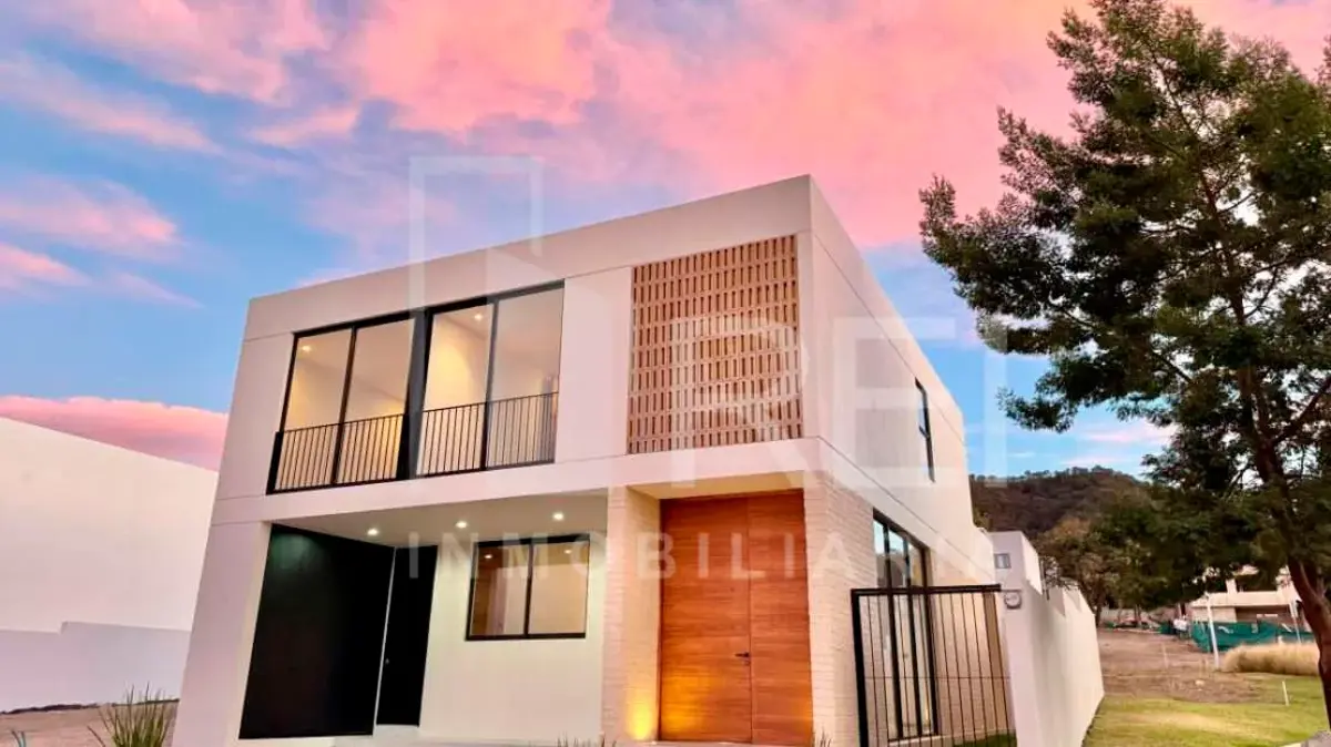 Casa en venta en Mariano Otero, Zapopan — foto 1 de 29