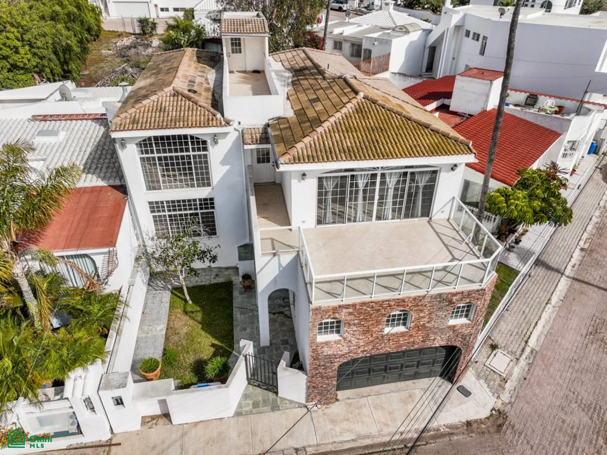 Casa en venta en Baja Malibú (Sección Lomas), Tijuana — foto 1 de 52