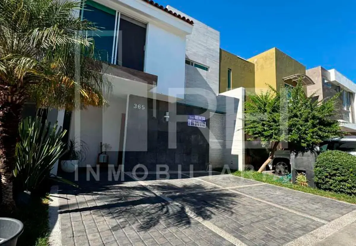 Casa en venta en Nueva Galicia Residencial, Tlajomulco de Zúñiga — foto 1 de 27