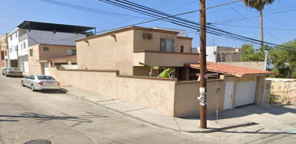 Casa en venta en Playas de Tijuana Sección Costa Azul, Tijuana — foto 2 de 6