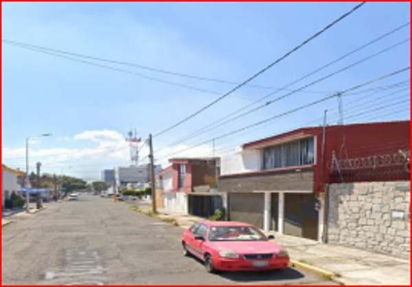 Casa en venta en Jardines de San Manuel, Puebla — foto 2 de 13