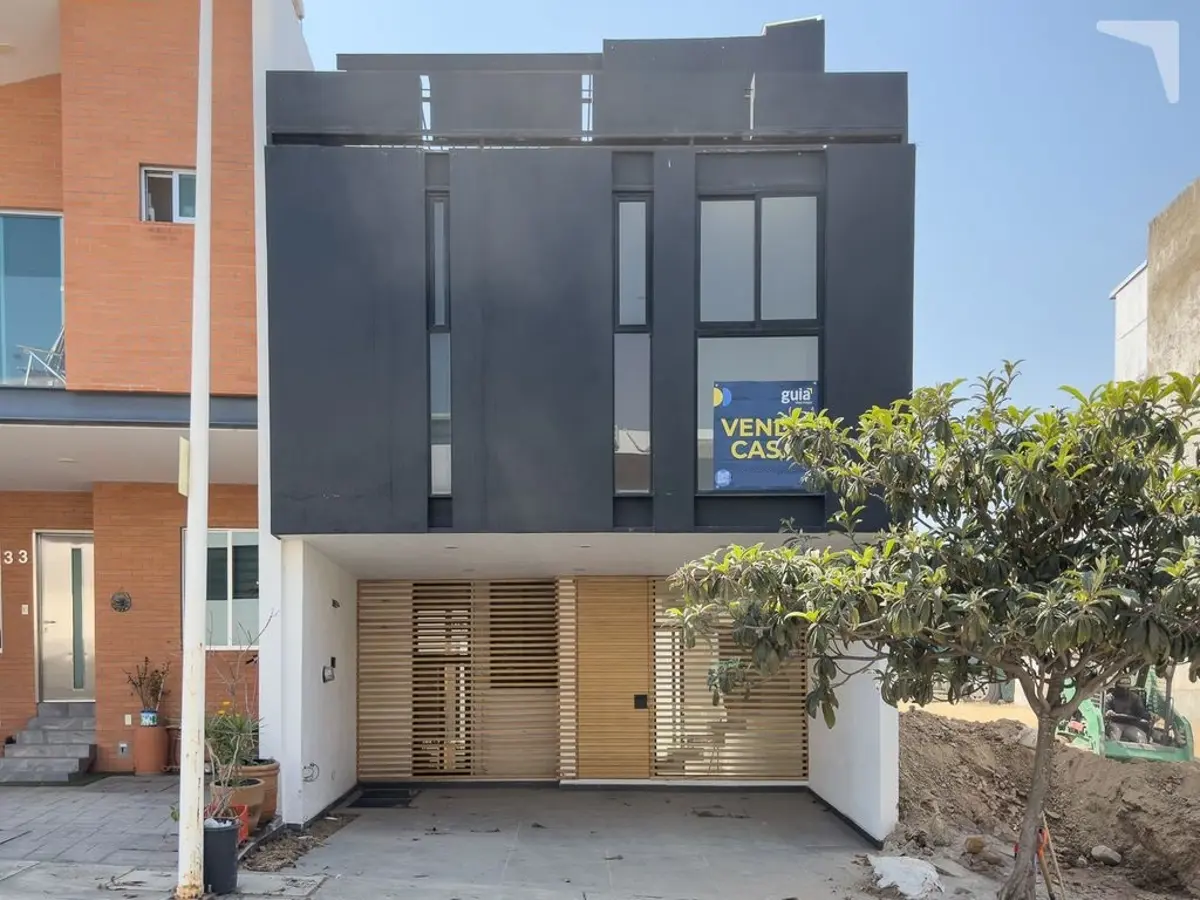Casa en venta en Madeiras, Zapopan — foto 1 de 21
