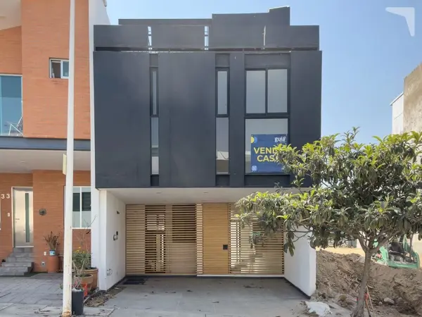 Casa en Venta en Coto Madeiras 2, Zapopan, Jalisco