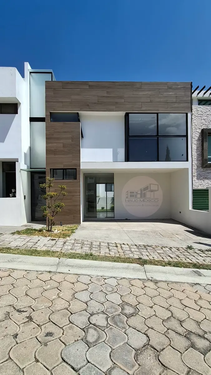 Casa en venta en Lomas de Angelópolis, San Andrés Cholula — foto 1 de 19