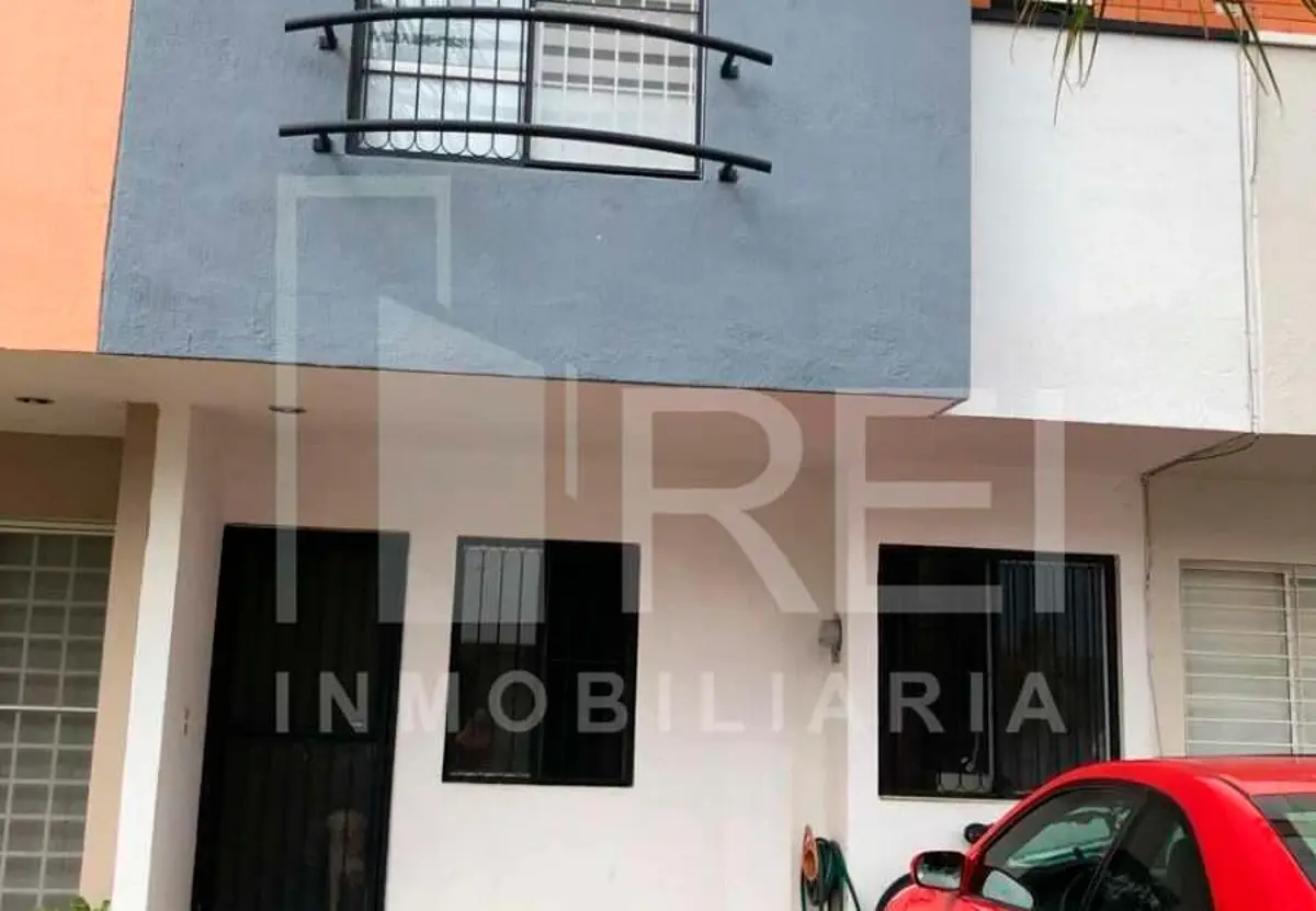 Casa en venta en Parques del Bosque, San Pedro Tlaquepaque — foto 1 de 7
