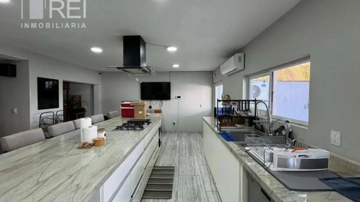Casa en venta en Villa Universitaria, Zapopan — foto 1 de 17