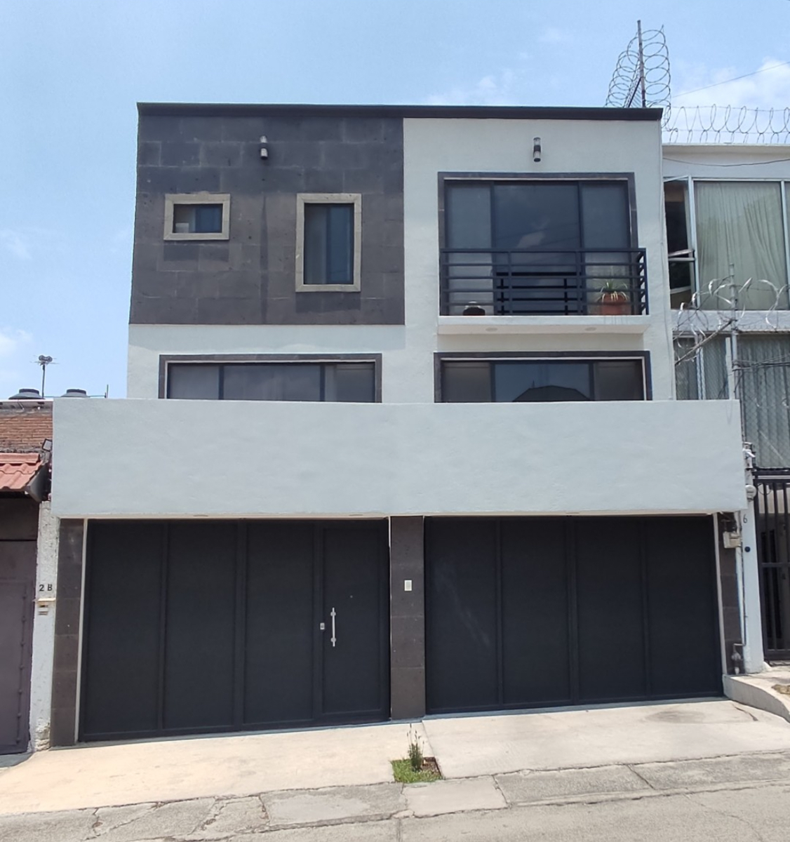 Casa en venta en Ciudad Satelite, Naucalpan de Juárez — foto 1 de 24