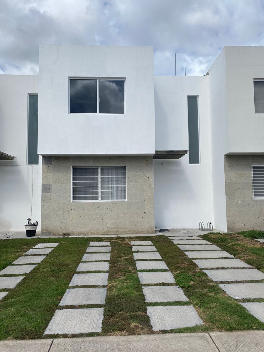Casa en venta en Paseos del Bosque, Corregidora — foto 1 de 12