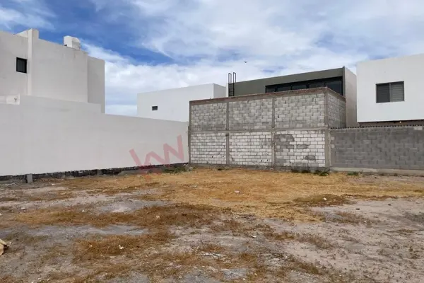 Terreno en venta en Villas del Renacimiento, Torreón — foto 2 de 9
