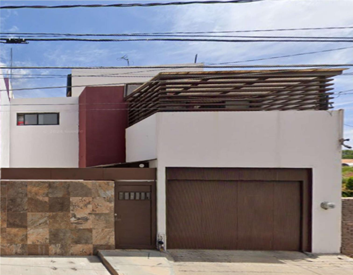 Casa en venta en Lomas de Bernardez, Guadalupe — foto 1 de 9