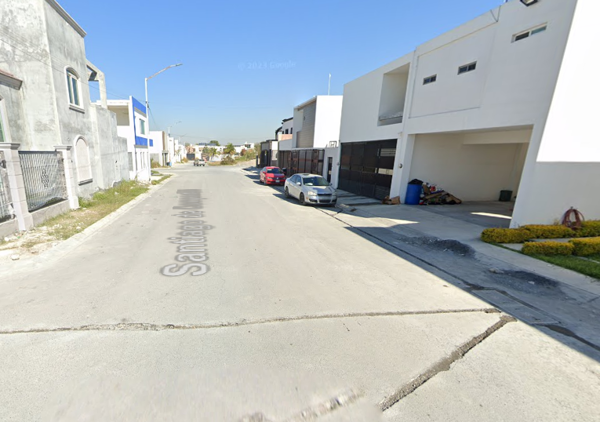 Casa en venta en Jardines de Cadereyta, Cadereyta Jiménez — foto 2 de 11