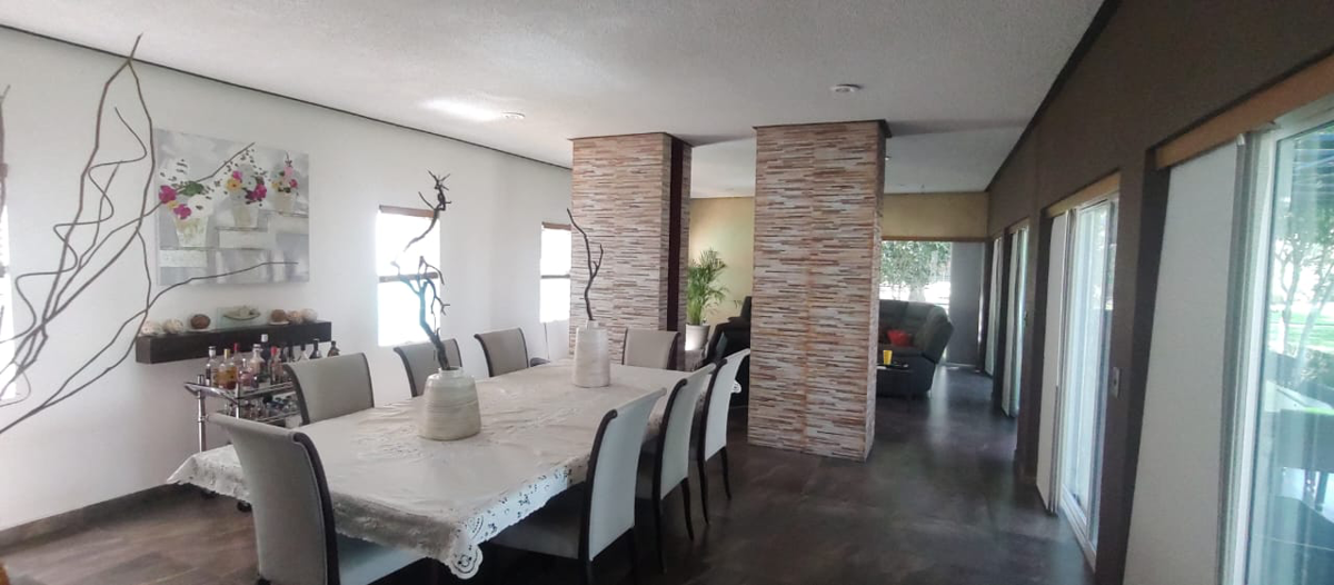 Casa en venta en Balvanera Polo y Country Club, Corregidora — foto 1 de 13