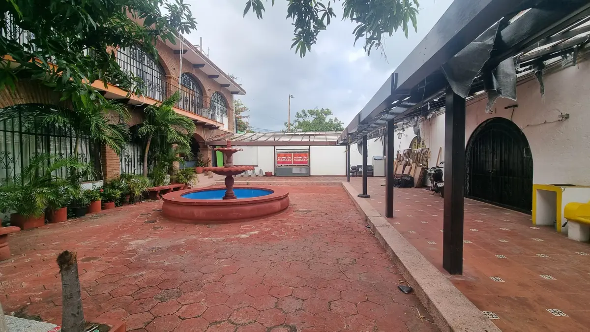 Edificio en venta en La Guinea, Acapulco de Juárez — foto 1 de 15