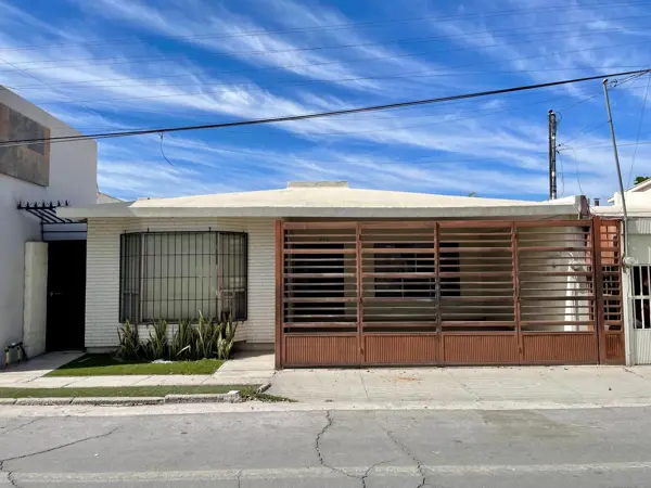 Casa en venta en San Isidro, Torreón, Coahuila de Zaragoza Casa en venta en San Isidro, Torreón, Coahuila de Zaragoza