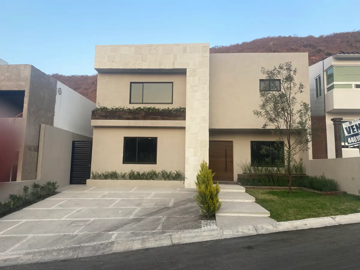 Casa en venta en Cumbres del Cimatario, Huimilpan — foto 1 de 32