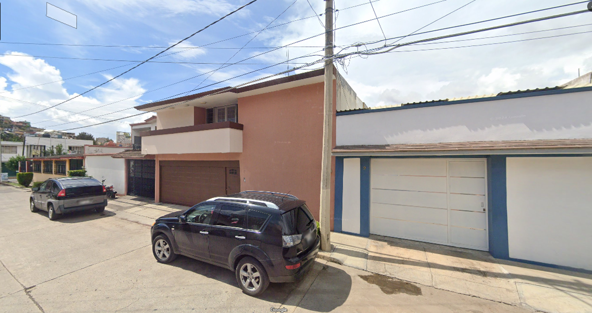 Casa en venta en Poetas, Zitácuaro — foto 1 de 10