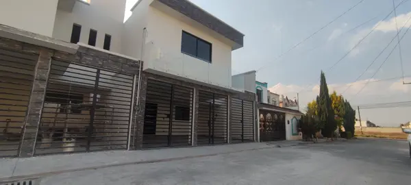 Casa en venta en Santa María, San Mateo Atenco — foto 2 de 27