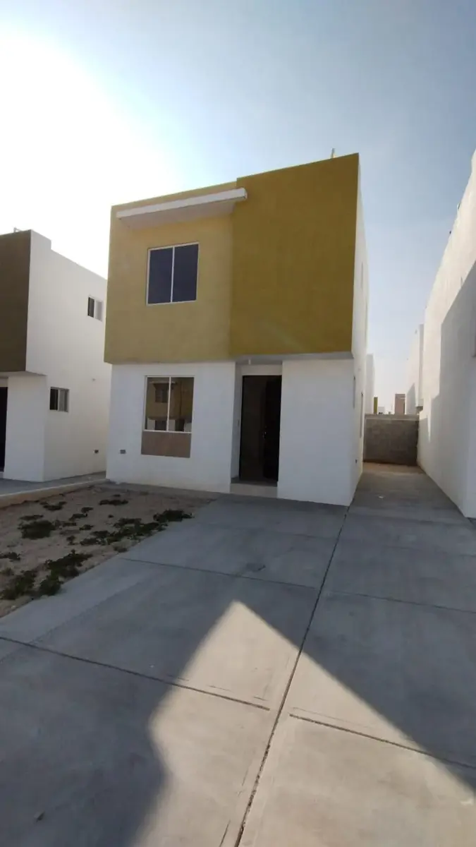 Casa en venta en Los Héroes Lincoln, García — foto 1 de 5