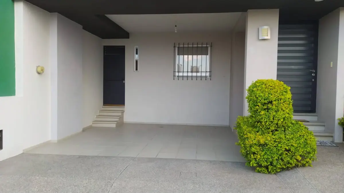 Casa en venta en Lomas de Tzompantle, Cuernavaca — foto 1 de 9