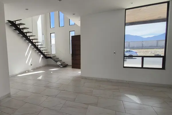 Casa en venta en Los Valdez, Saltillo — foto 2 de 19