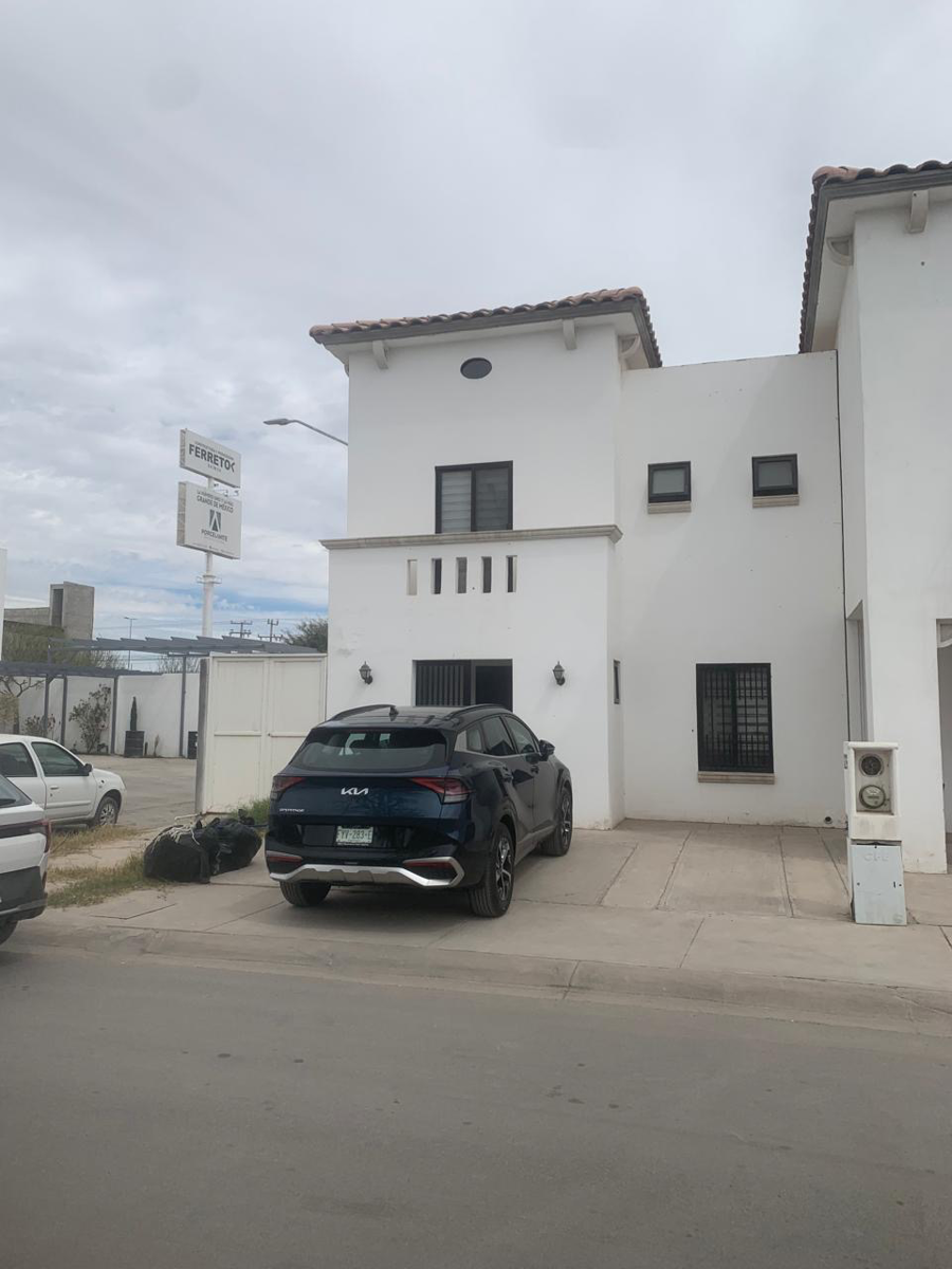 Casa en renta en Los Almendros II, Torreón — foto 1 de 19