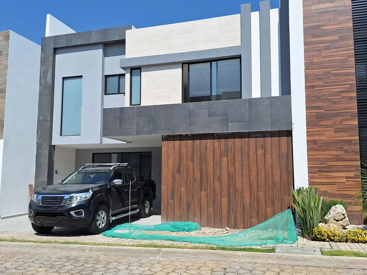 Casa en venta en Lomas de Angelópolis, Ocoyucan — foto 1 de 15