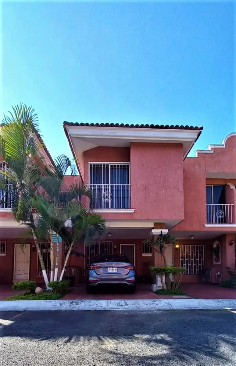 Casa en venta en Rinconada de la Calma, Zapopan — foto 1 de 15