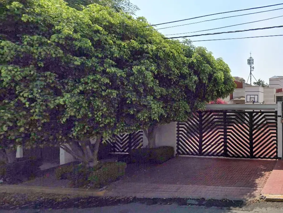 Casa en venta en Lomas de Tecamachalco Sección Bosques I y II, Huixquilucan — foto 1 de 12