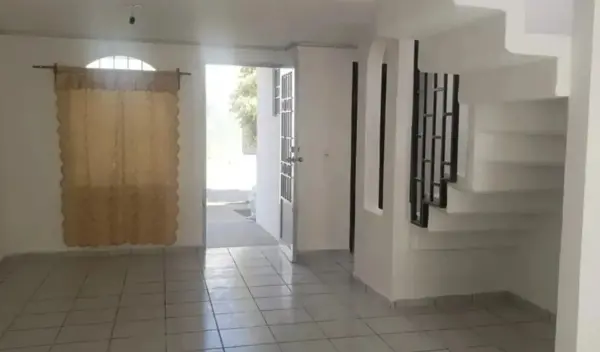 Casa en venta en Jardines Del Edén, Tlajomulco de Zúñiga — foto 2 de 13